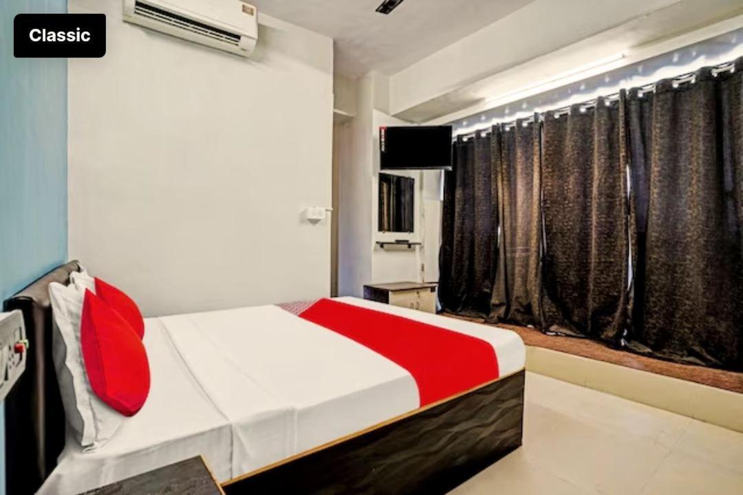 Hotel Welcome, Vip Road Vesu Surat Exterior foto